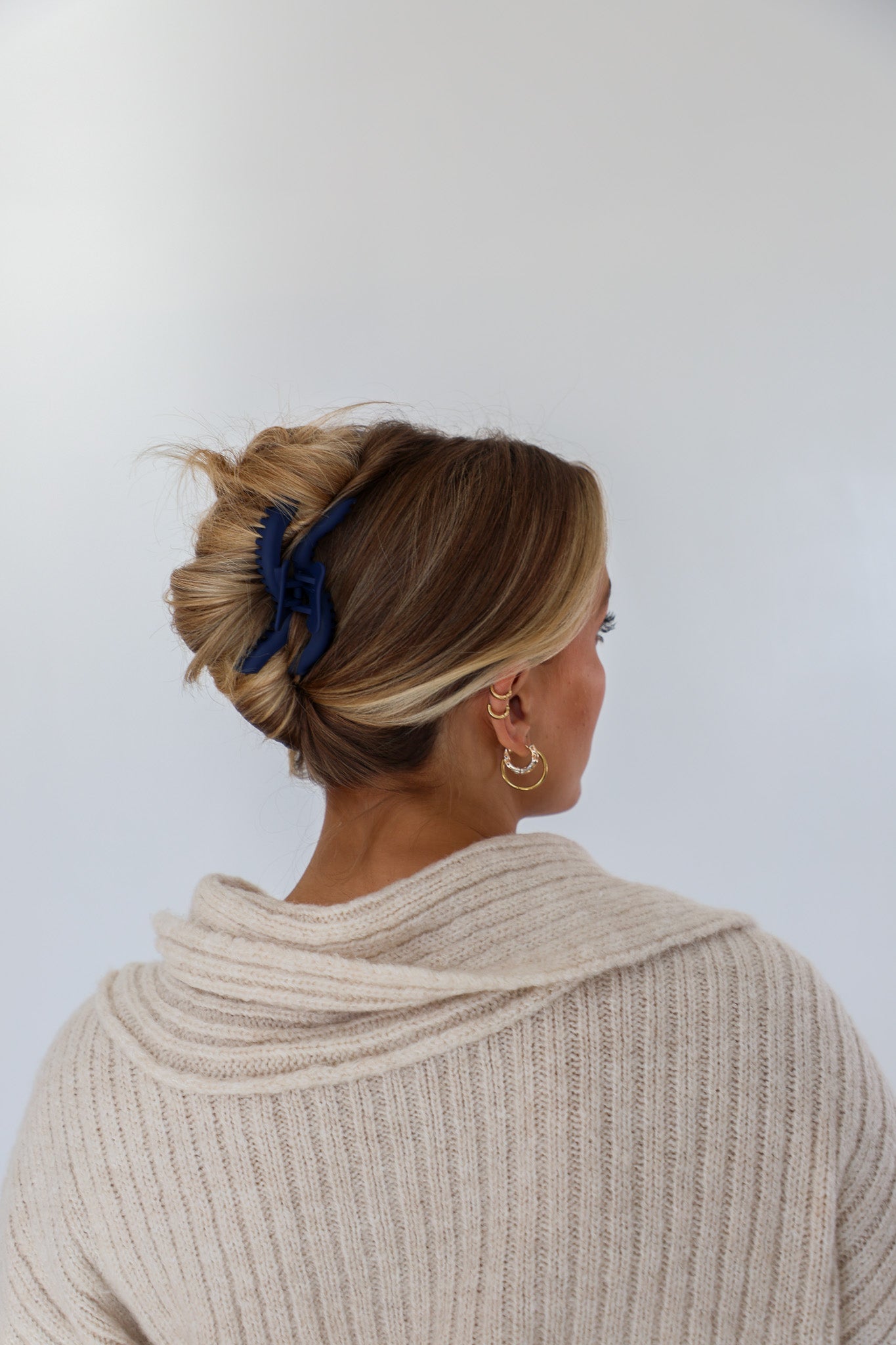 KAXI WAVY MIDI HOLD EVERYTHING CLAW