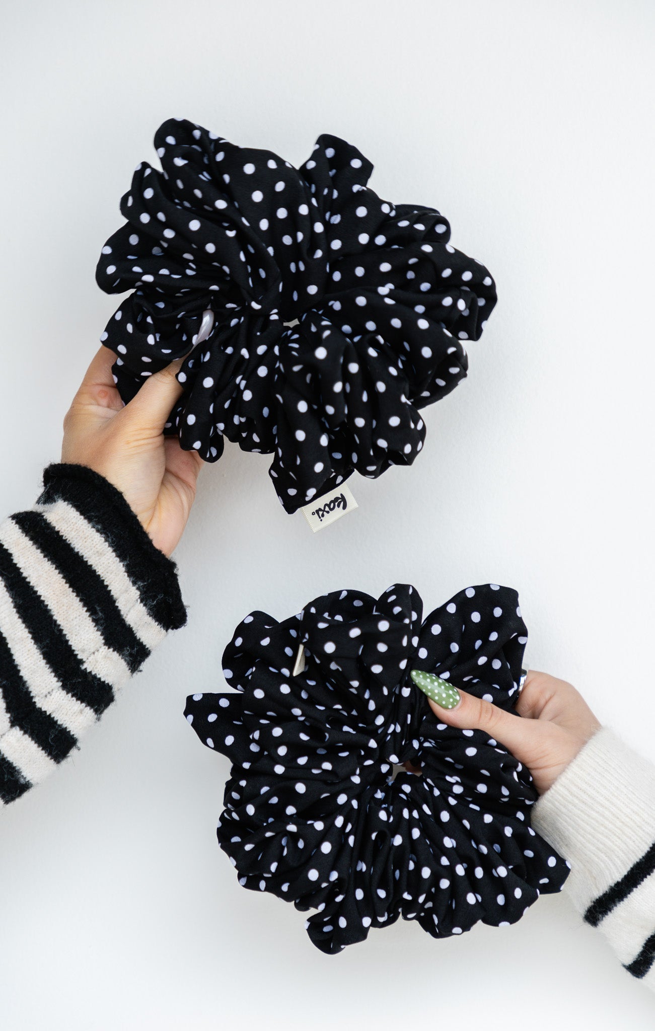 JUMBO SCRUNCHIE
