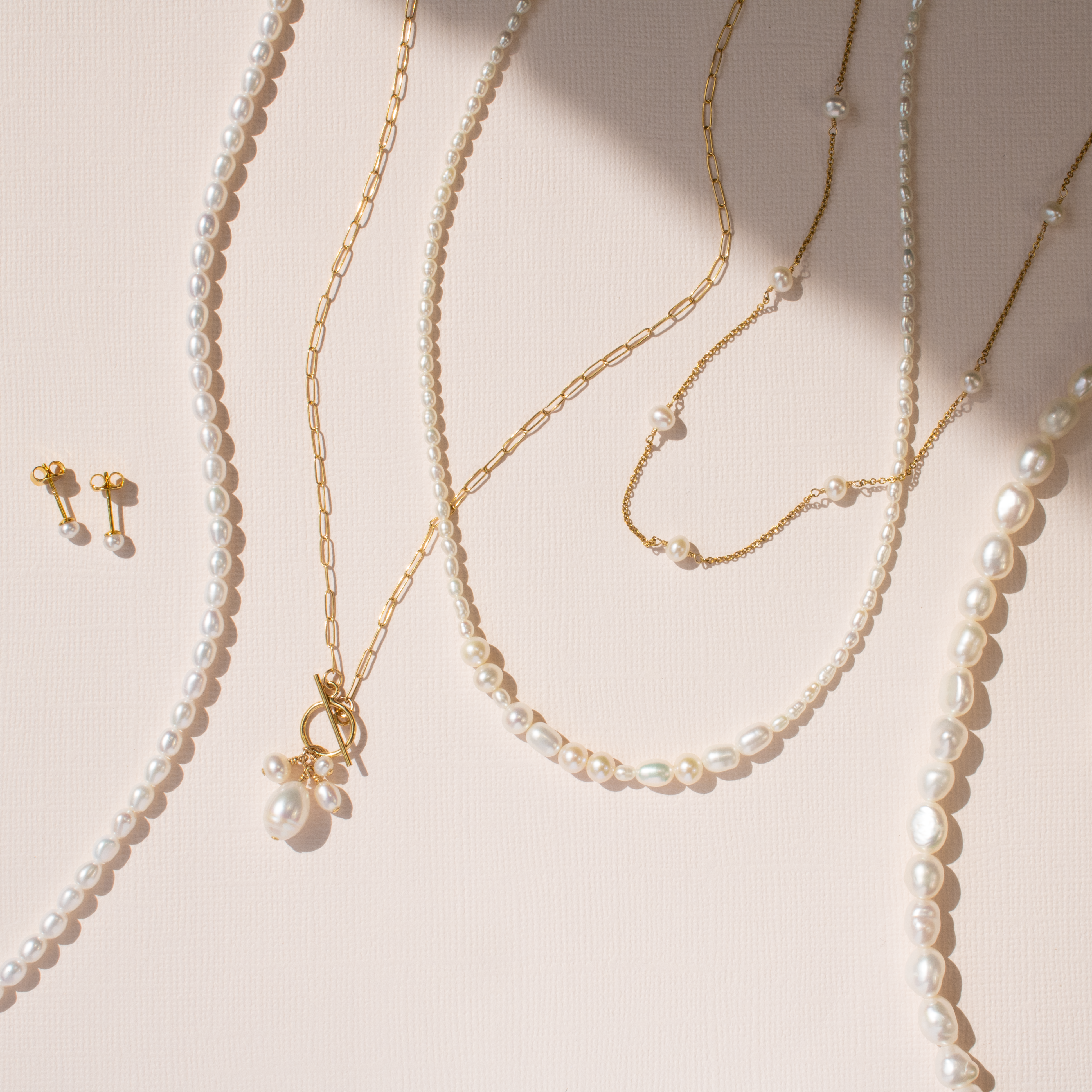 Misfit Pearl Necklace
