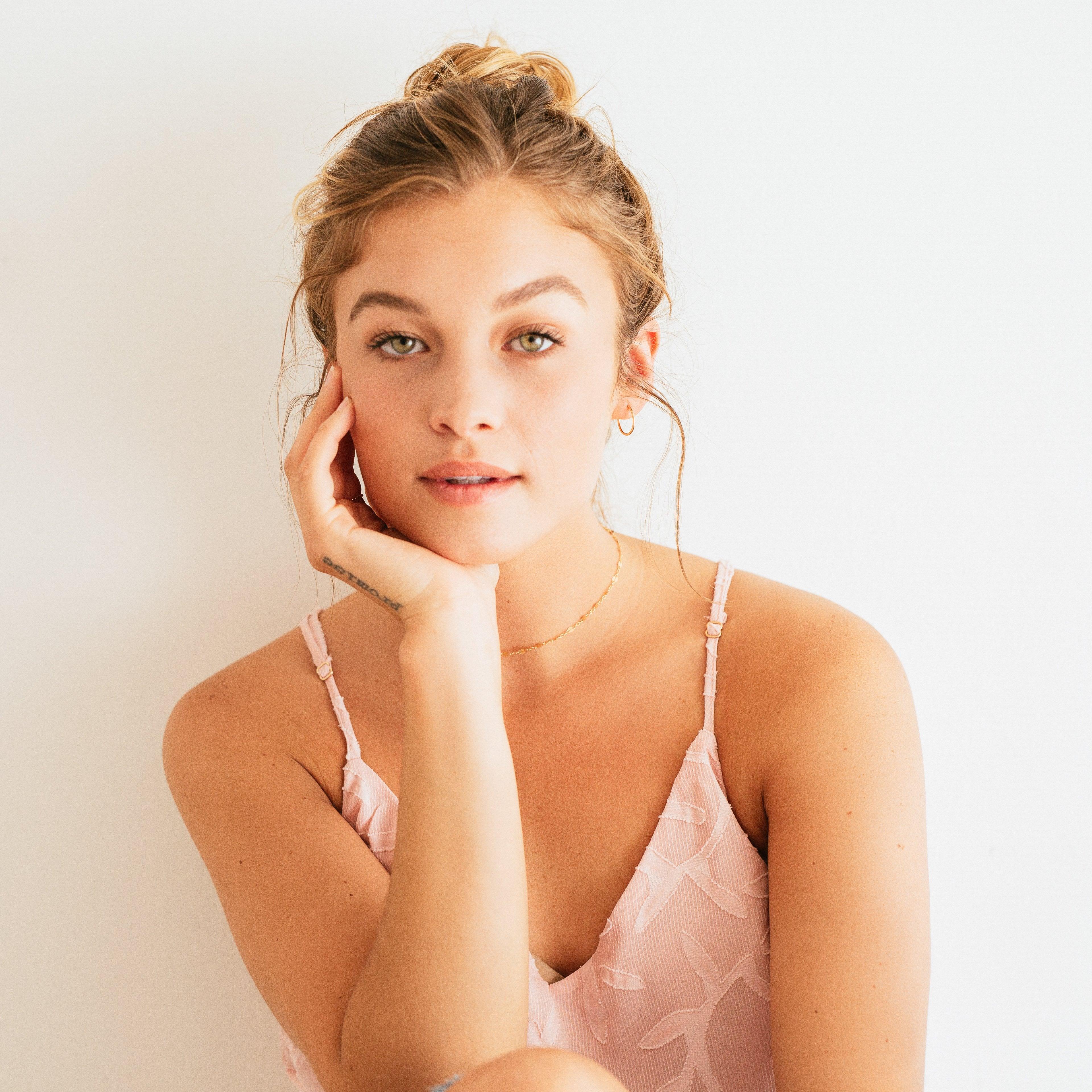 Small Everyday Hoop Earrings - Nolia Jewelry - Meaningful + Sustainably Handcrafted Jewelry