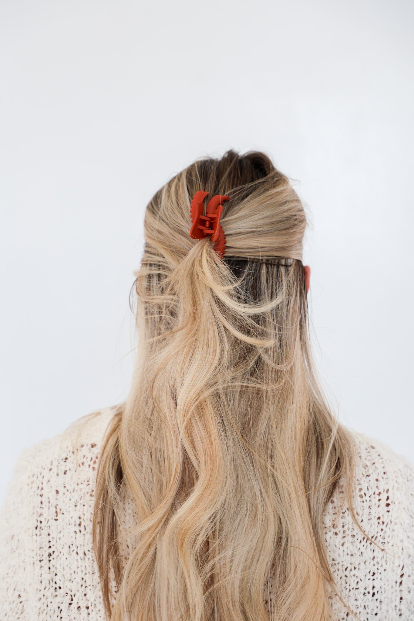 KAXI WAVY MINI HOLD EVERYTHING CLAW