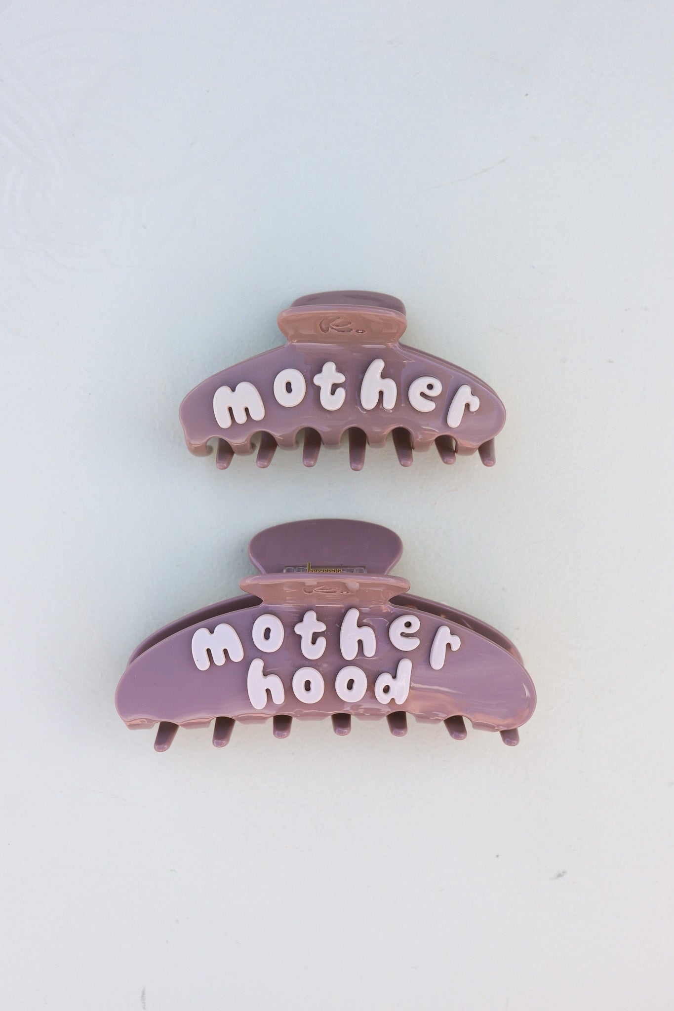 MOTHERHOOD CLAW