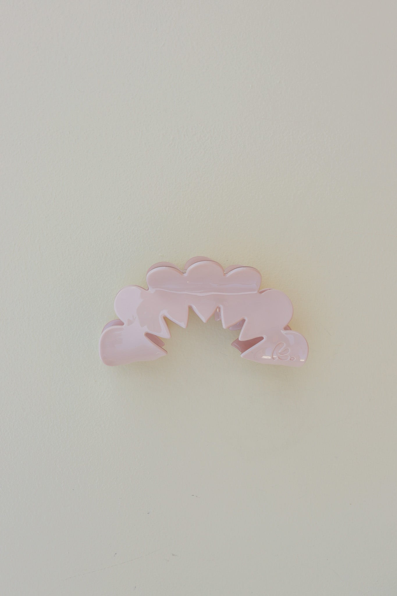 PINKY PETAL ARCH CLAW